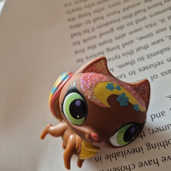 Littlest Pet Shop Authentic # 3033 Brown Rainbow Swirl Glitter Cat G4 Green Eyes - Picture 7 of 9